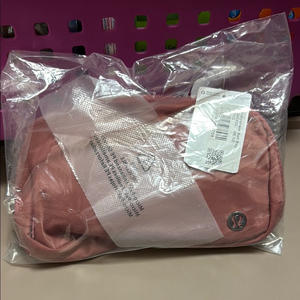 lululemon athletica Everywhere Belt Bag